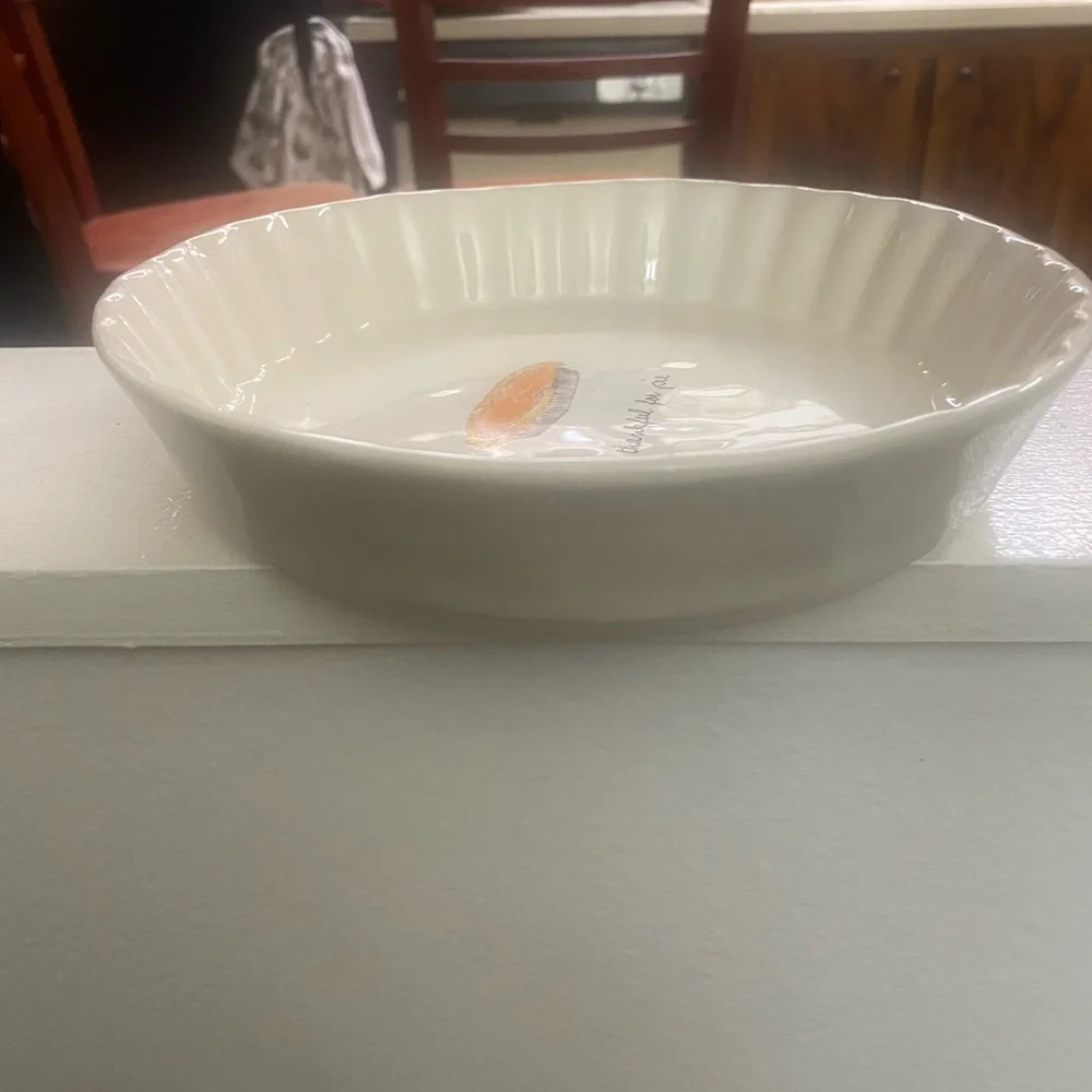 Rae Dunn Artisan Collection Pie Dish “thankful for pie” Ceramic 8.5” Circular
